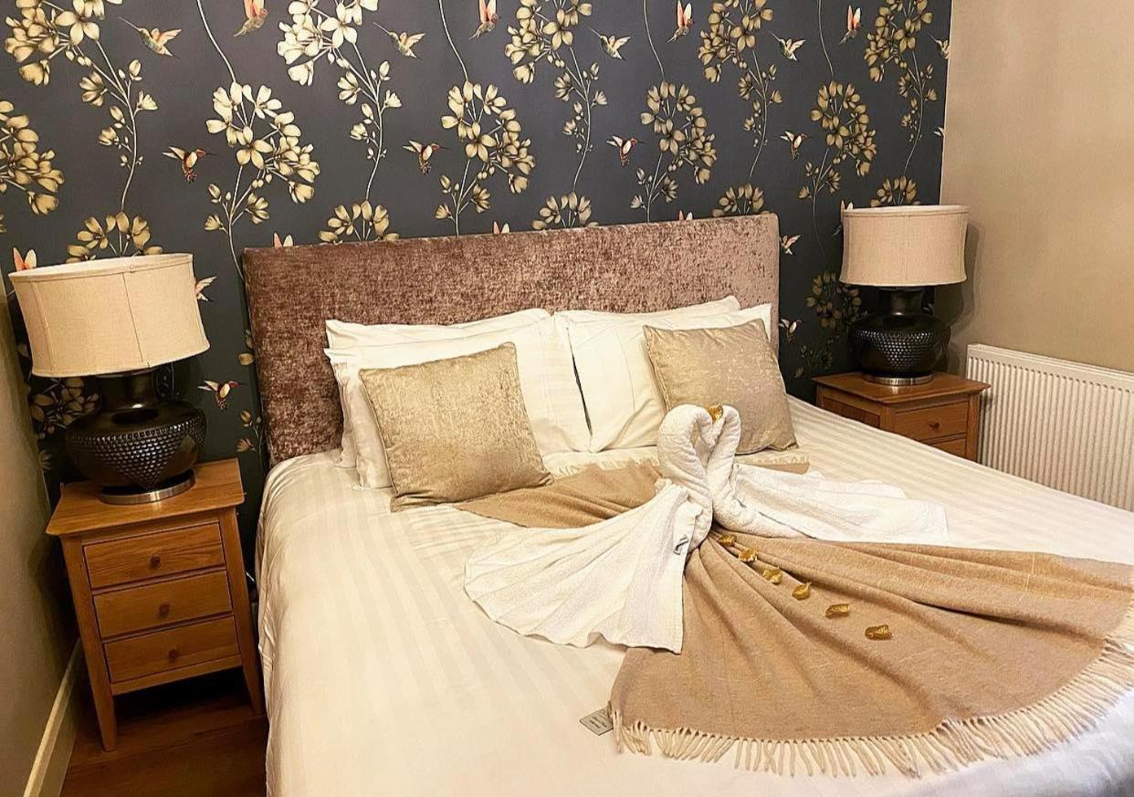Tredegar Arms Hotel Екстериор снимка